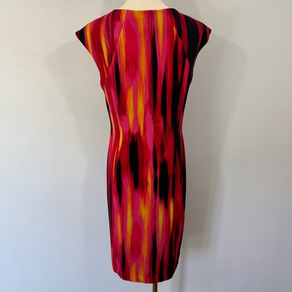 Carmen Marc Valvo Sheath Cocktail Dress Sz M Bright Knee Length Cap Sleeve EUC! - Picture 6 of 11